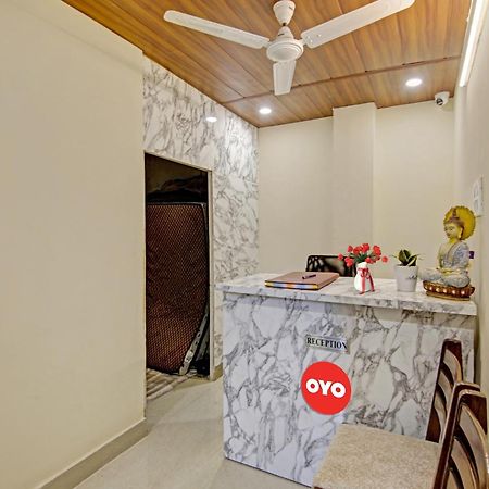 Oyo Flagship 80772 Hotel The Grand Rdc Ghaziabad Esterno foto
